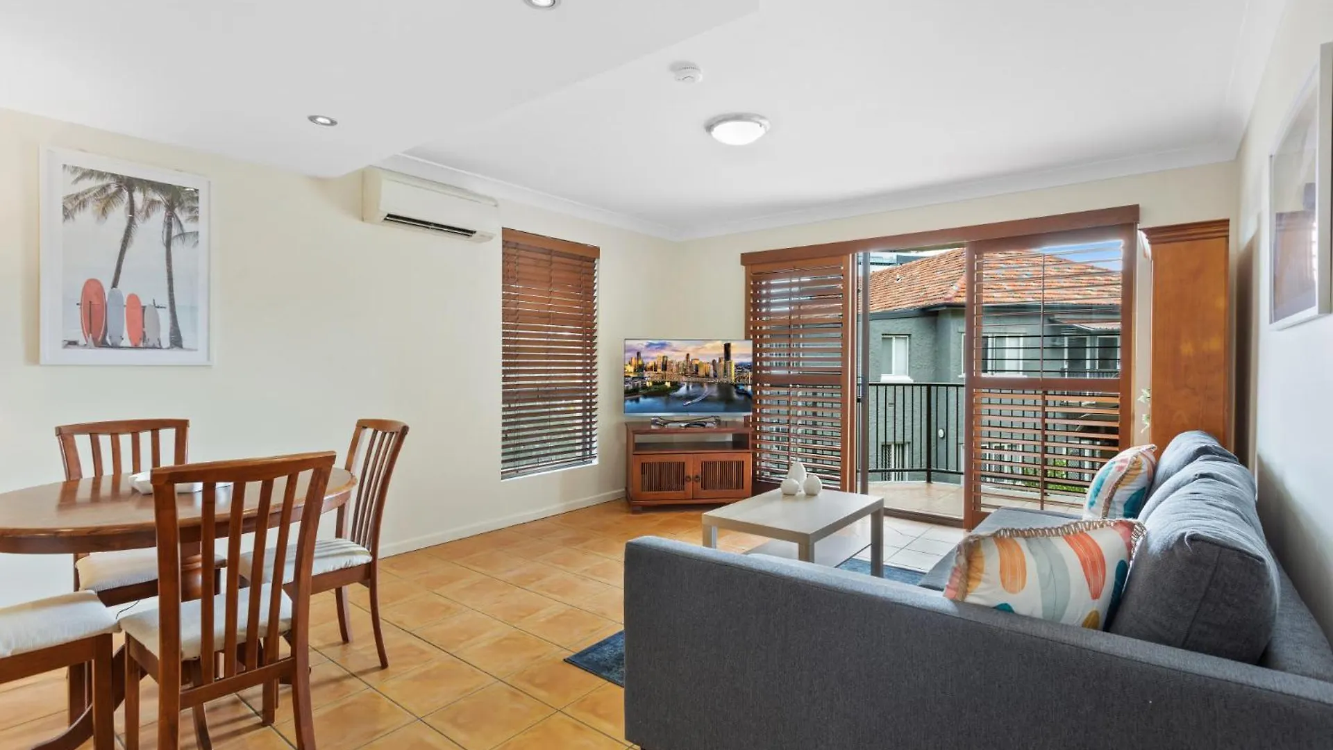 Charming 2-Bed Apartment With City Views 布里斯班 澳大利亚