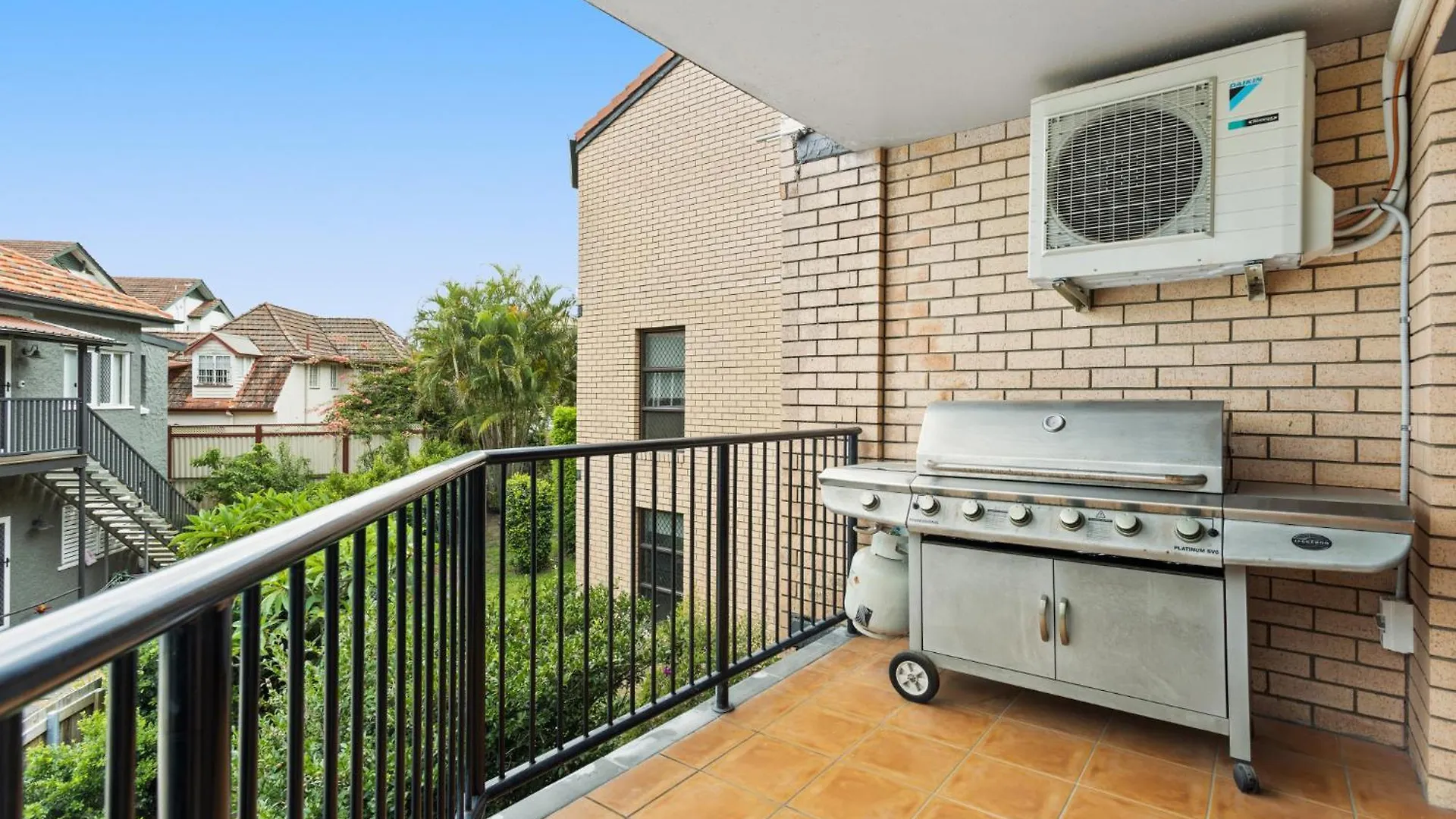 Charming 2-Bed Apartment With City Views 布里斯班 0*,